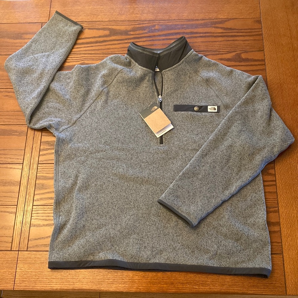 NWT Gray North Face Pullover